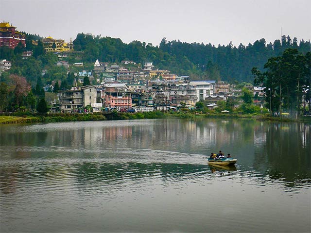 mirik lake